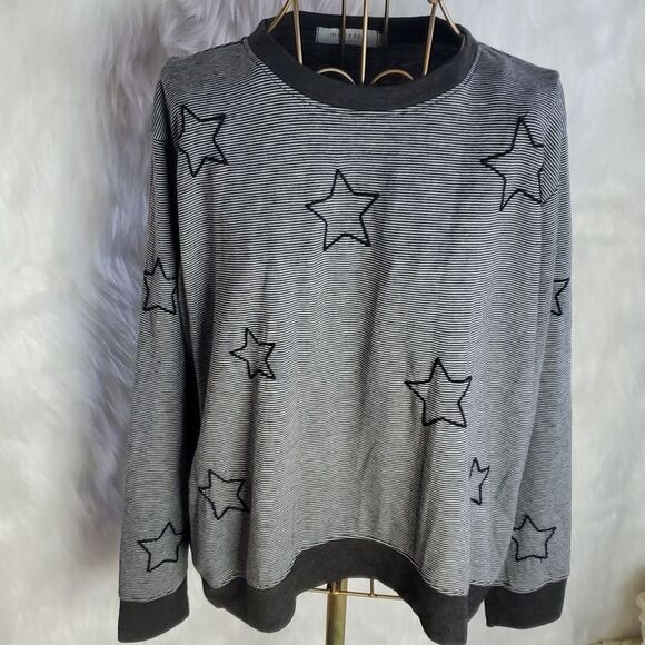 Mododoc Black & Gray Star Print Knit Pullover Sweater Size Small - Picture 3 of 11